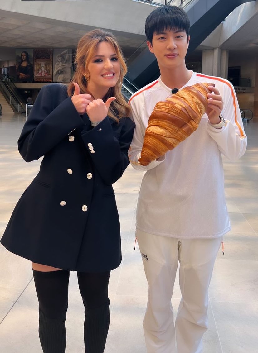 onlyforseokjini's tweet photo. omg so cute🥹🥹 https://t.co/kiIvmYGbJc