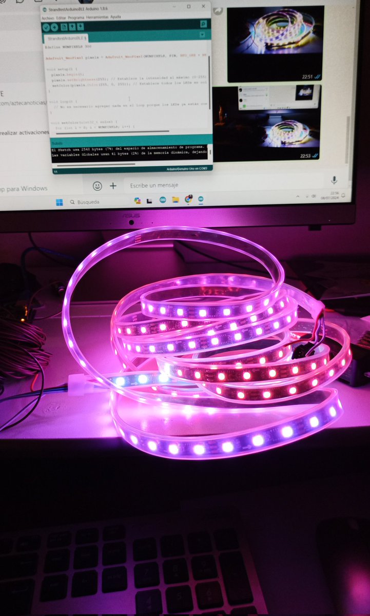 chabban's tweet photo. Estos días aprendí que el magenta es interpretado como amarillo en luces rgb, en neopixel todo es más "sofisticado". 
Cosas de expos. 

#art #gallery #MAGENTA https://t.co/3CngcuZUoW
