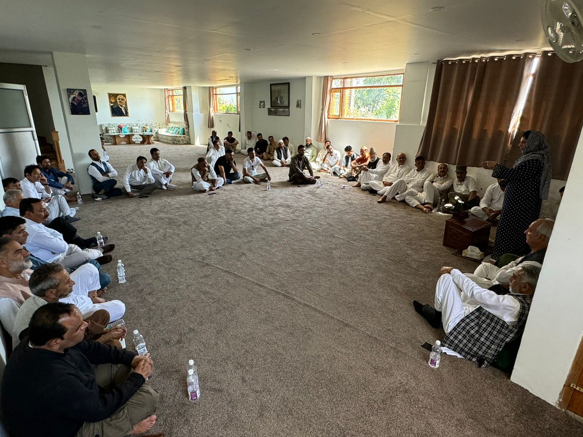 Attended party meeting chaired by Party President Ms. <a href="/MehboobaMufti/">Mehbooba Mufti</a> Sahiba at her residence...