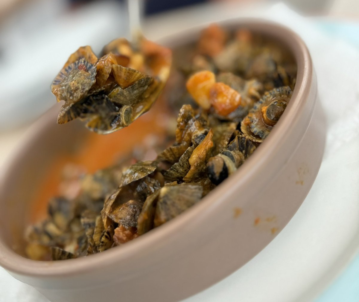 thevituman's tweet photo. Ir a #gijon #asturias y disfrutar de unos deliciosos #llampares es un placer #dietaligera #gastronomiaasturiana en el restaurante #lacarbayera https://t.co/ij7m6mSRHp