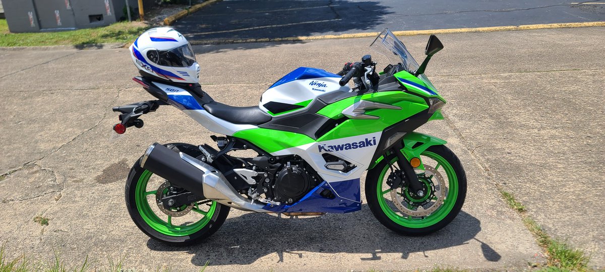 yasiram's tweet photo. @vobonline @iMedisync Venesa. Its ok if you ride a motorcycle. I got mine last week. https://t.co/tCCmSgHRgn