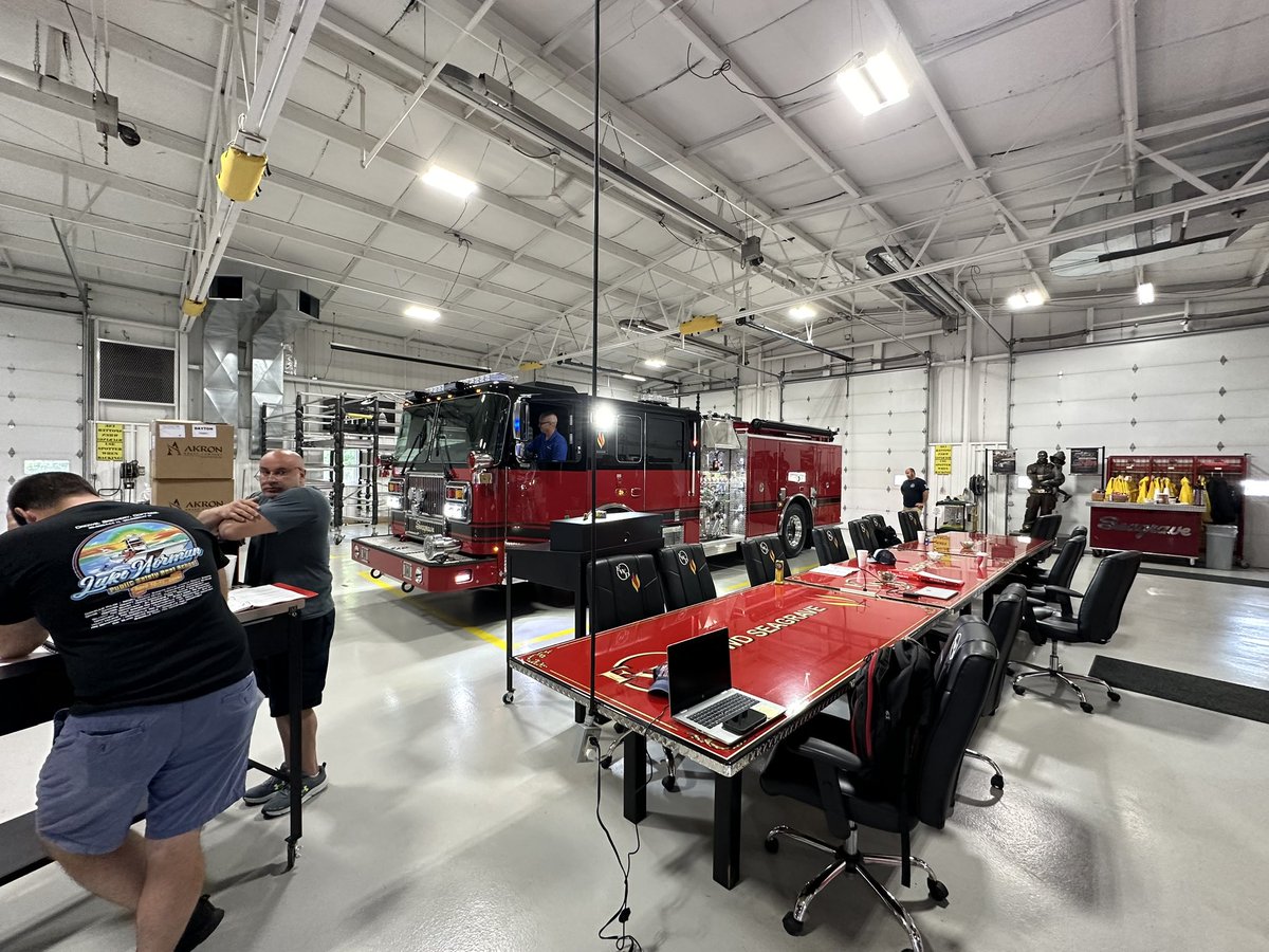 Huntersville Fire tweet media