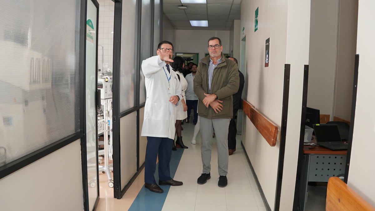 IESSec's tweet photo. 📍Durante su recorrido al @IESSHJCA las autoridades visitaron: 

✅ Laboratorio genética y molecular
✅ Oncología clínica
✅ UCI pediátrica
✅ Aulas Hospitalarias y más servicios de esta casa de salud https://t.co/SZ4YajsdzY