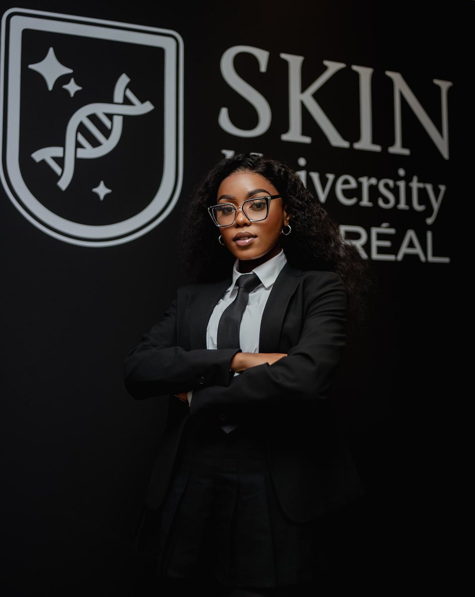 MPUMIATORS_'s tweet photo. Not your basic HEAD GIRL
She means BUSINESS!!!
@LOrealParisUSA @Mpumi_Landan
#Mpumi #Mpumiators #bbmzansi https://t.co/mER4SXueET