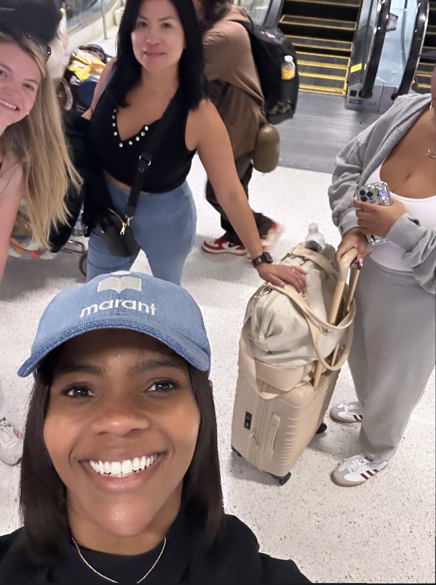 RealCandaceO's tweet photo. First trip as an independent team! Sorry I’m cheesing so hard but it’s been this fun (and crazy) figuring things out on our own. Had to memorialize the first trip. 
Small but mighty team. Independent journalism is the future. Thank you all for making this possible. https://t.co/iElXFH3HSa
