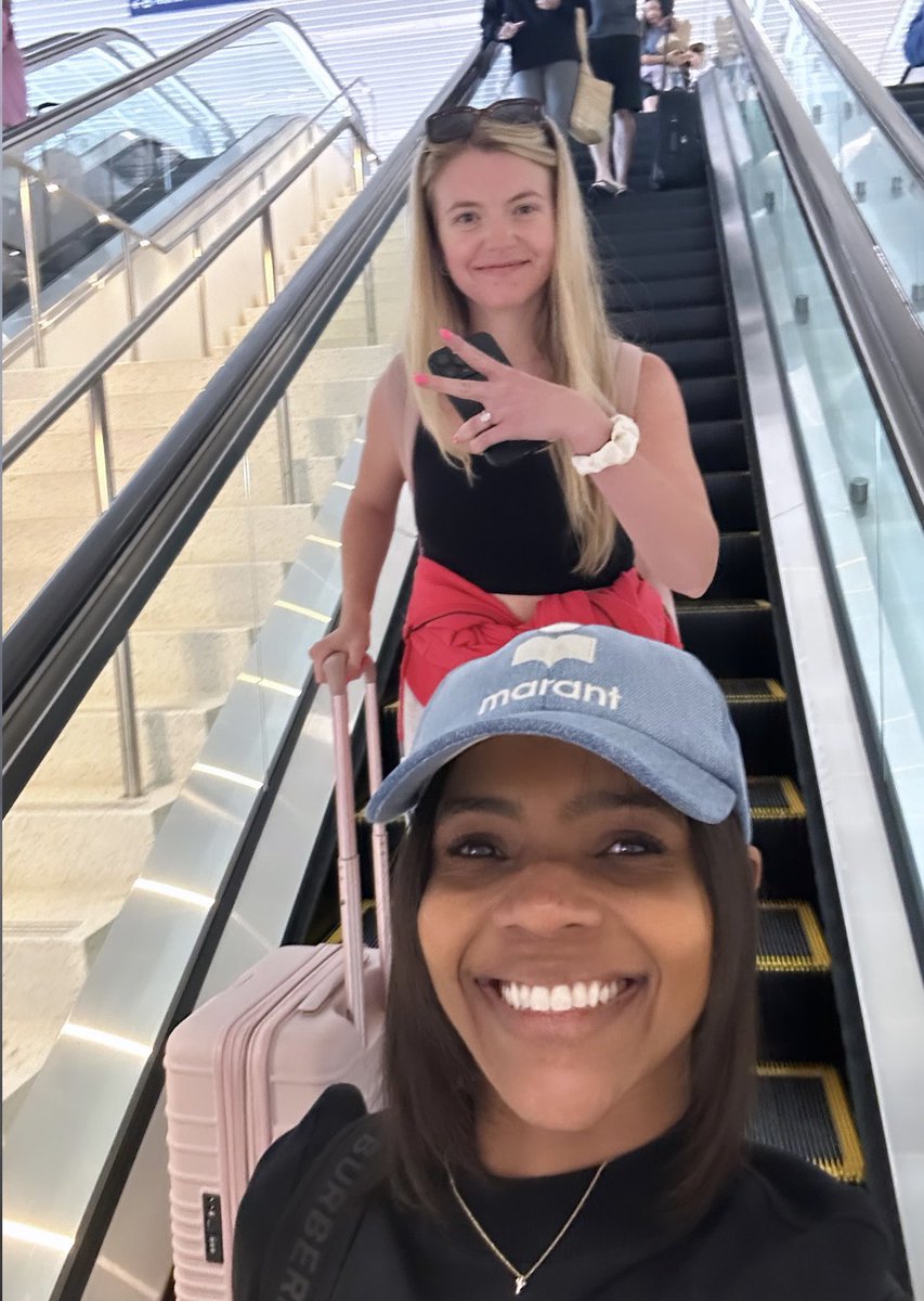 RealCandaceO's tweet photo. First trip as an independent team! Sorry I’m cheesing so hard but it’s been this fun (and crazy) figuring things out on our own. Had to memorialize the first trip. 
Small but mighty team. Independent journalism is the future. Thank you all for making this possible. https://t.co/iElXFH3HSa
