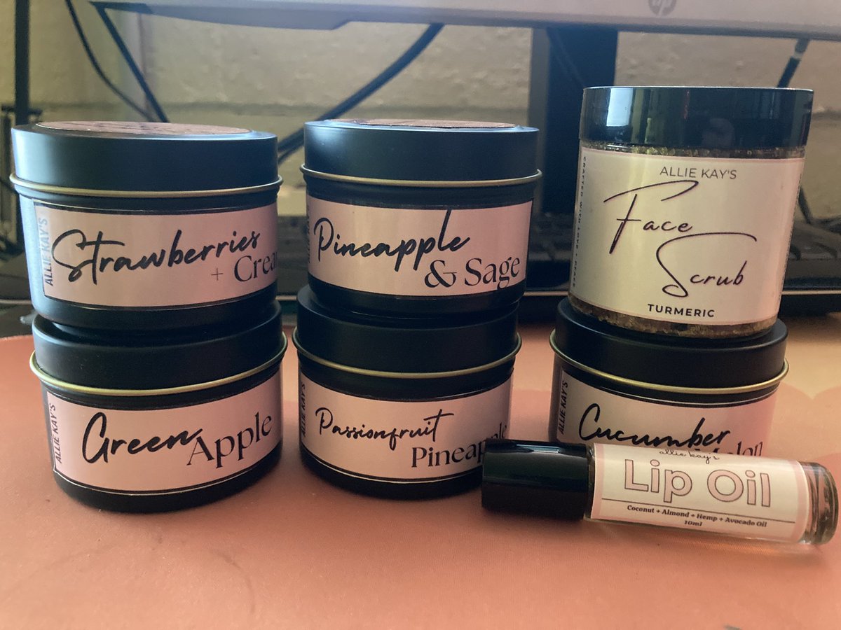 Got my candles, face scrub and lip oil from <a href="/AllieKayss/">allie kay’s ✨✨</a> <a href="/Alizzeeeeee/">ur fairy godmammy 🧚🏾✨</a>