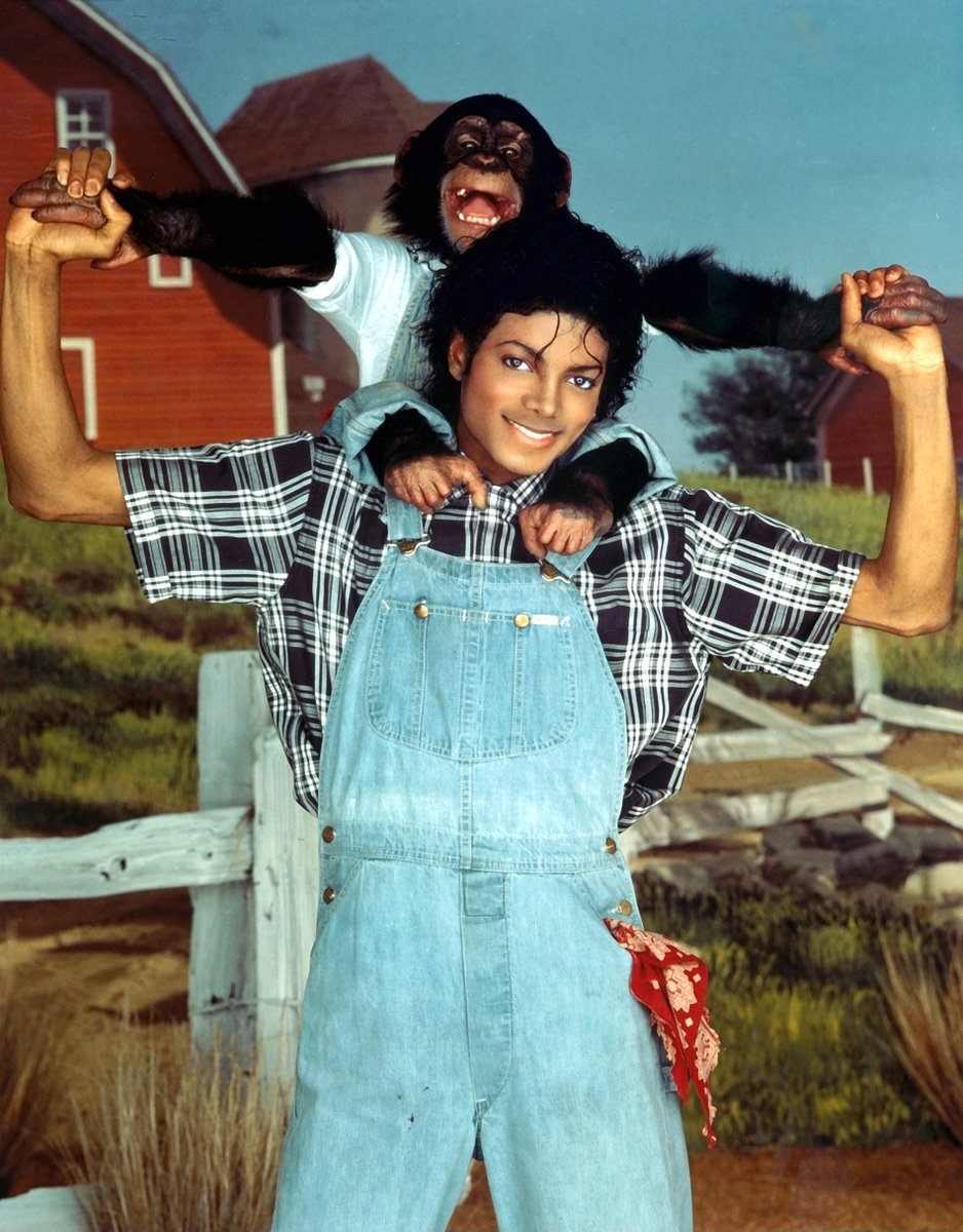 HAPPY 42nd BIRTHDAY to Bubbles🐵💕 🎉🍌🍎🍌🎊 Love you always