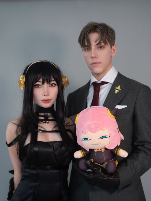 Spy X Family Photo! How did we do on the cosplays? ✨ https://t.co/HZAWEKLI93