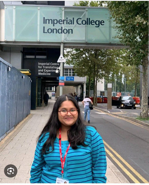 SmitaTharoor's tweet photo. Calling Londoners.Please share. Aehsaas Roy- missing.She's currently doing her MA @imperialcollege  Unable to contact her since Sunday morning July 14th &amp; both her phones are in her Dorm Room.
please call Balaka Saha 1-8326597566 or Bichitra Roy +91 98104 70440 @saliltripathi https://t.co/B8DkepOe1g
