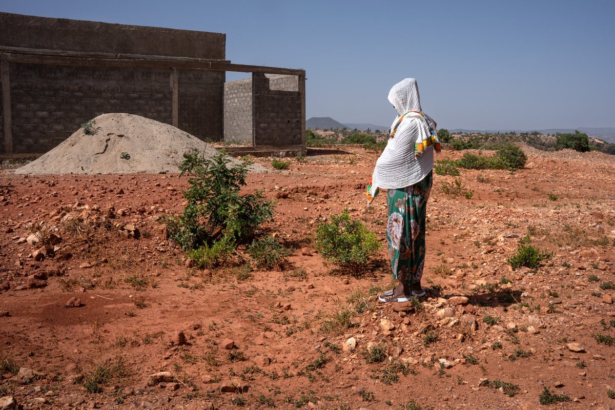 XimenaBorrazas's tweet photo. It is estimated that at least 120,000 people have been subjected to sexual violence during the war in Tigray. Azmera and Maeza are among those numbers.

@UN_Women @unwomenethiopia @UN @amnistia @AmnistiaOnline 

#Tigray #WomensRightsAreHumanRights https://t.co/HtMl2jDd0e