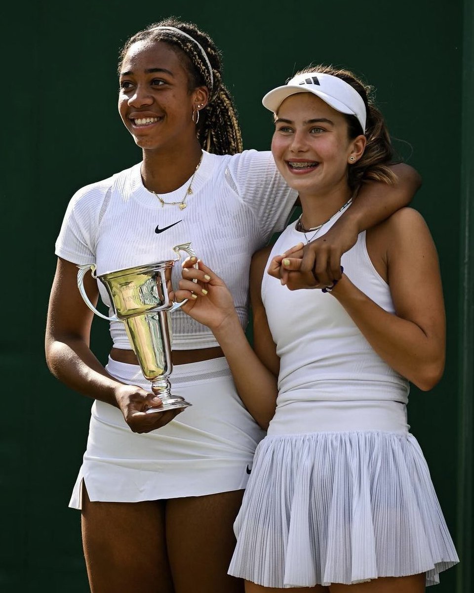 USTASoCal's tweet photo. WIMBLEDON CHAMPIONS! Congratulations to Torrance’s Iva Jovic and Tyra Caterina Grant on winning their second Grand Slam title this year!
📸: Wimbledon, AELTC/Ian Walton
#TeamSoCal #Wimbledon #USTASoCal #SoCalTennis https://t.co/klWnHgzocb