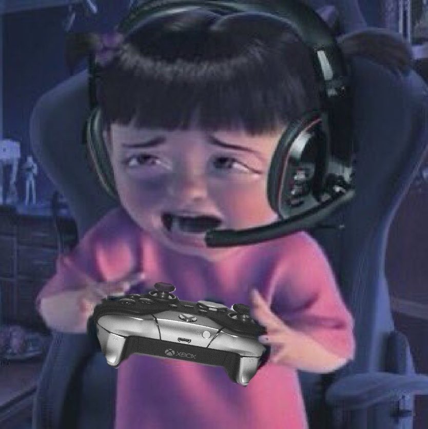 hollaa_backk's tweet photo. Me when my bf ask me to convert on 3rd and long while he sends a work email https://t.co/l6rrBTcWGC