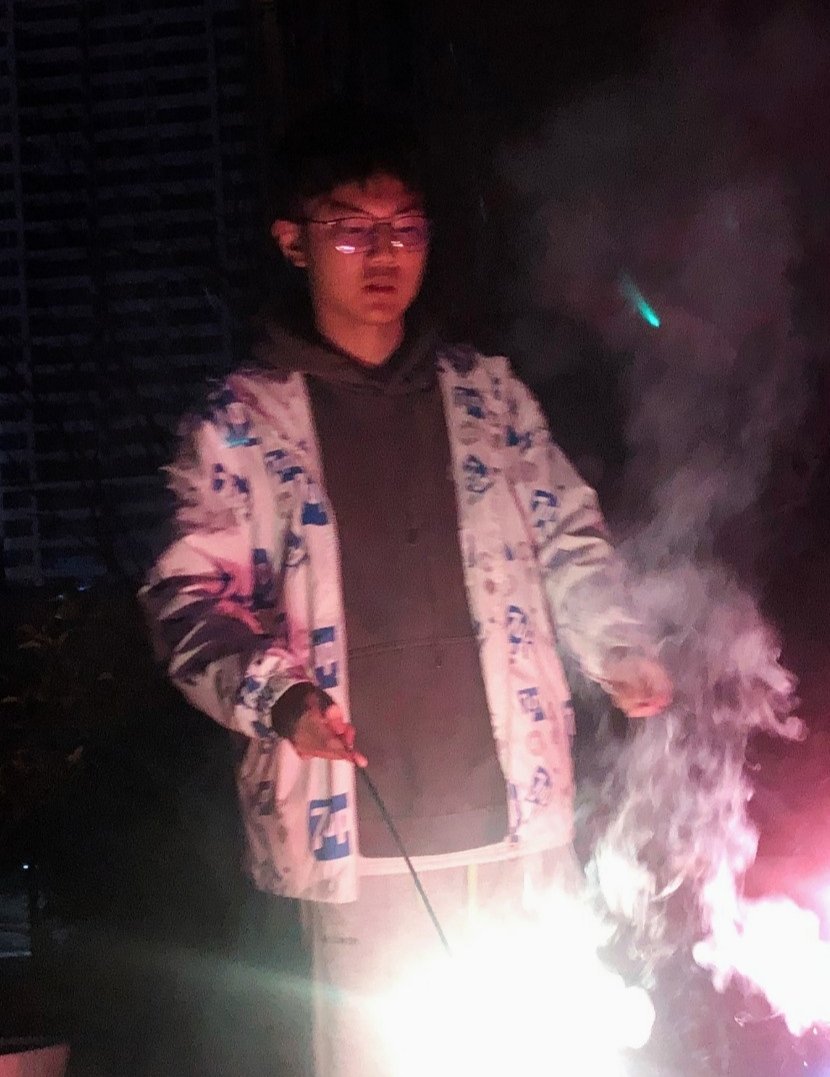 nz66666666's tweet photo. 高三整整胖了十斤，不知道怎么做到的 https://t.co/NEJVjyYwdq