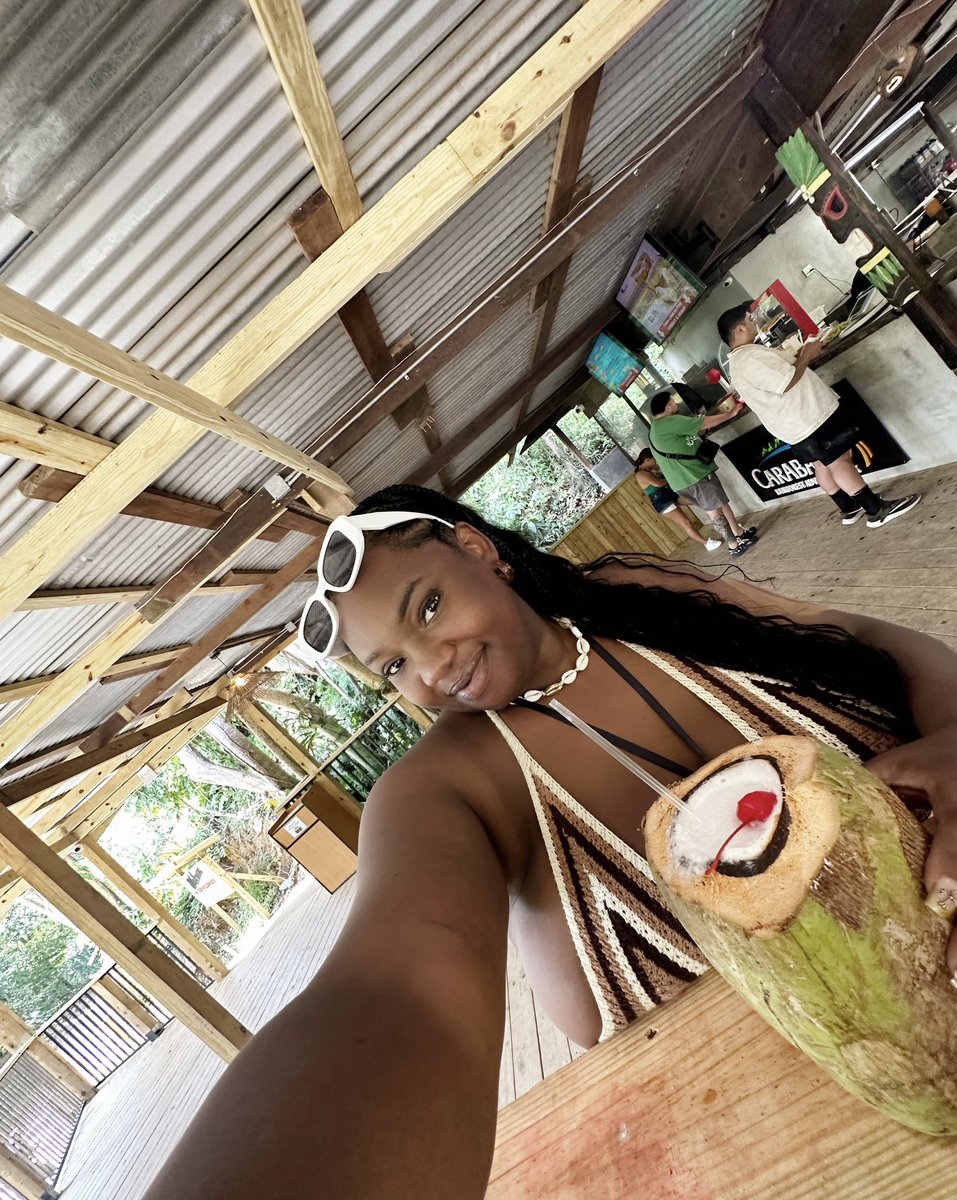 PassTheWood_'s tweet photo. 🍈🍈 https://t.co/5vLu2I0EUt