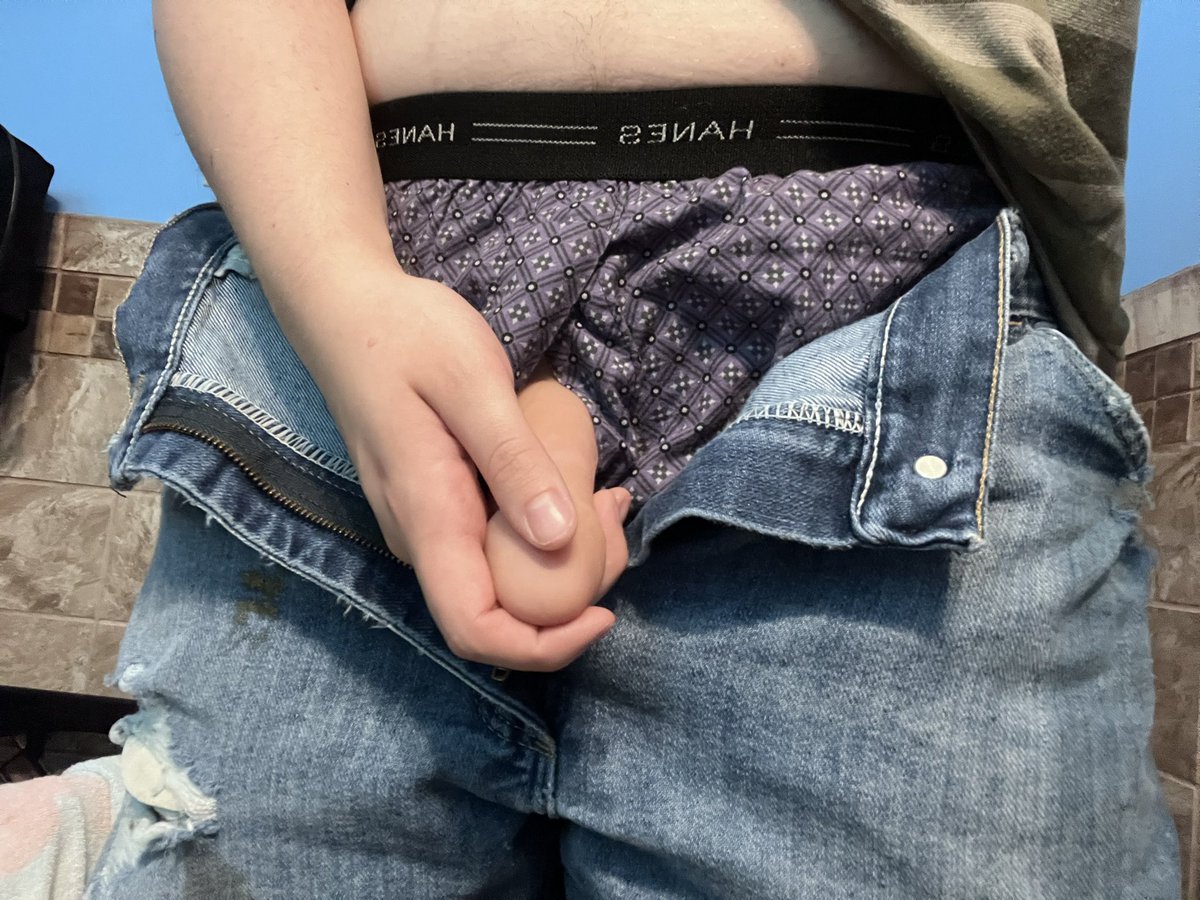 sunnydrop23's tweet photo. Tried out my packer today, this one from bornwear on t/kt/k #ftm #ftmpacker #tdick #nsfwtwt #prettyboy https://t.co/eHxxOELSTr