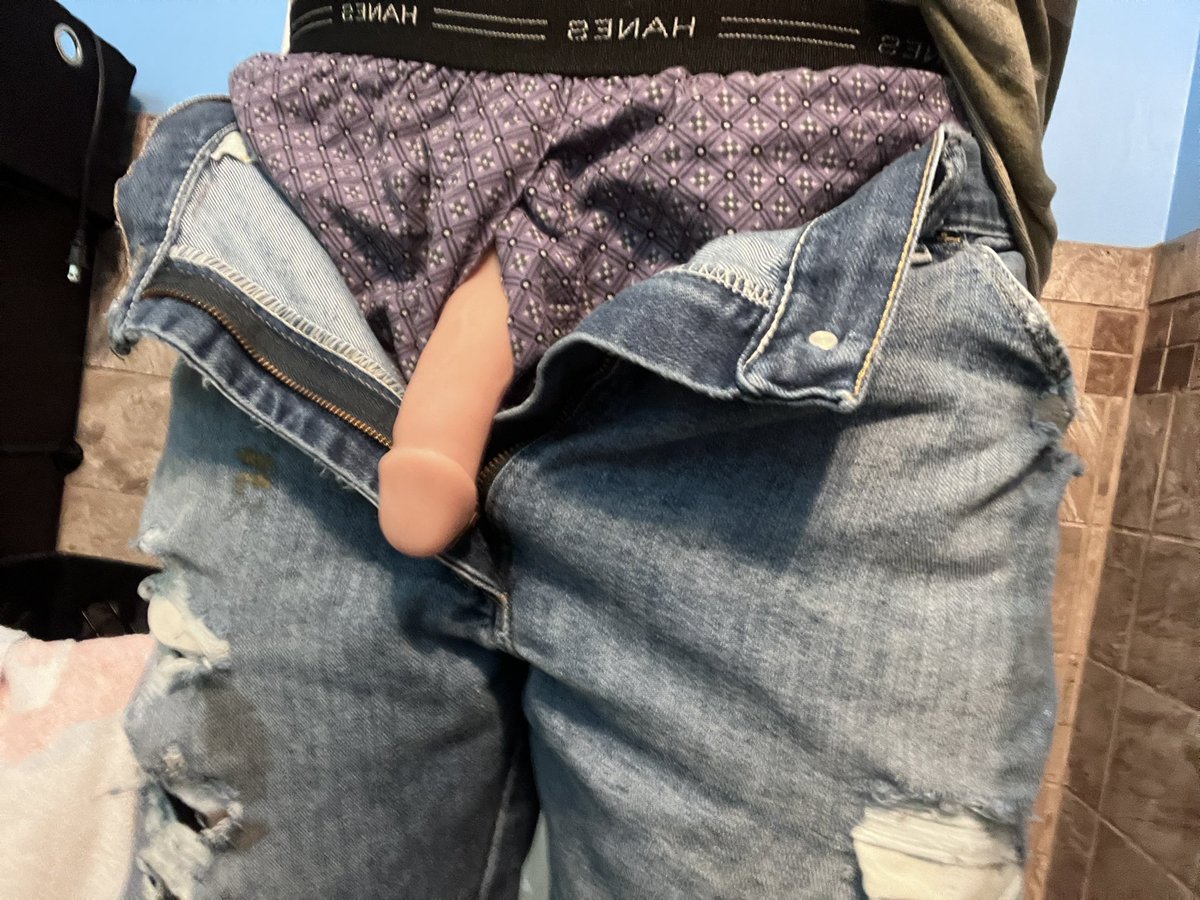 sunnydrop23's tweet photo. Tried out my packer today, this one from bornwear on t/kt/k #ftm #ftmpacker #tdick #nsfwtwt #prettyboy https://t.co/eHxxOELSTr