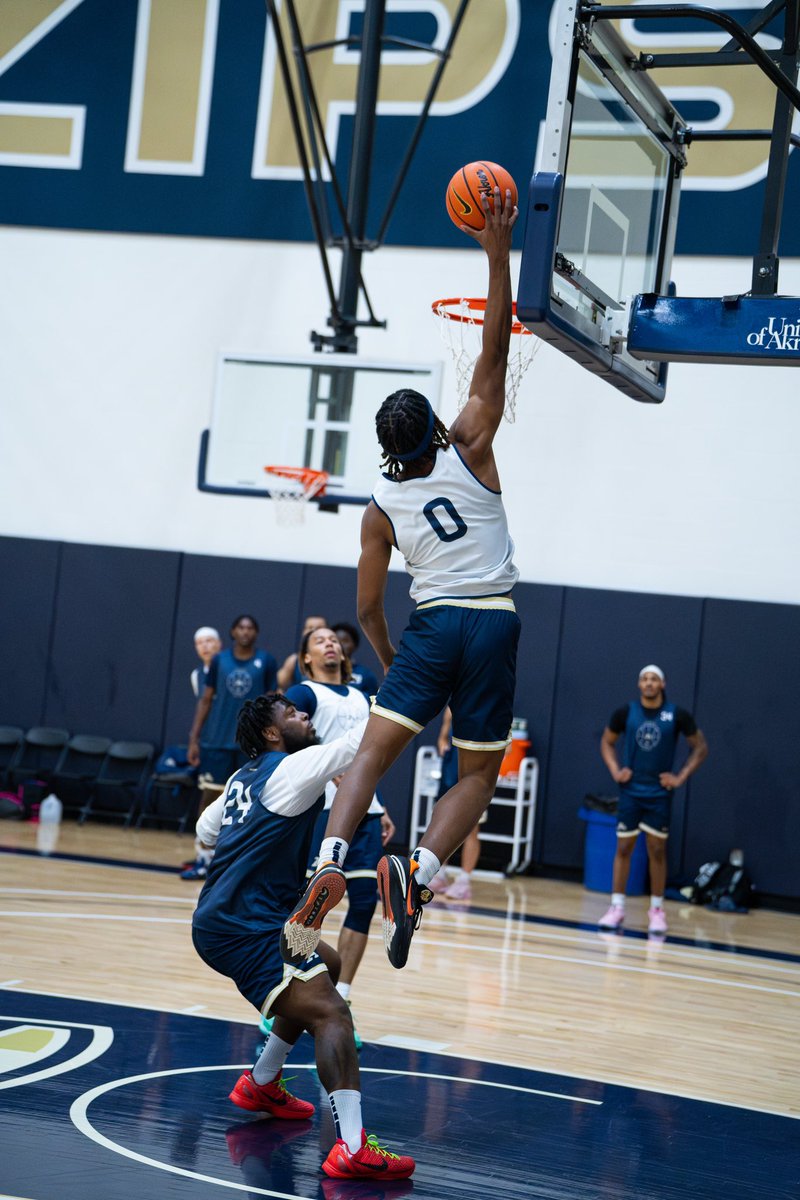 Another week of work underway 👷‍♂️

#GoZips🦘