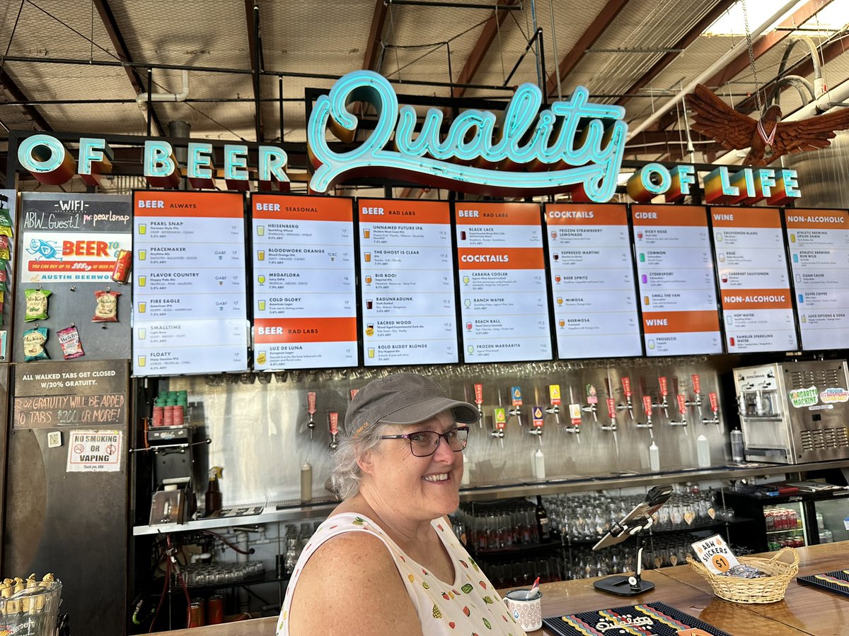 BlogPretzels's tweet photo. Checkibg out the Austin beer scene with The Stoutmeister.  First stop Austin Beer Works! https://t.co/iqGYuY7VR7