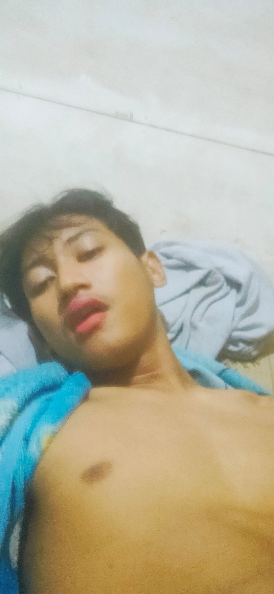 AkmalteaG's tweet photo. Emang salah yah kalo jadi uke tuh??, Eh,tapi kalo aku jilat mau gak yah😋😋 #uke #lgbt #Gay #cowok #boti #butuhteman https://t.co/dAI9hShRuz