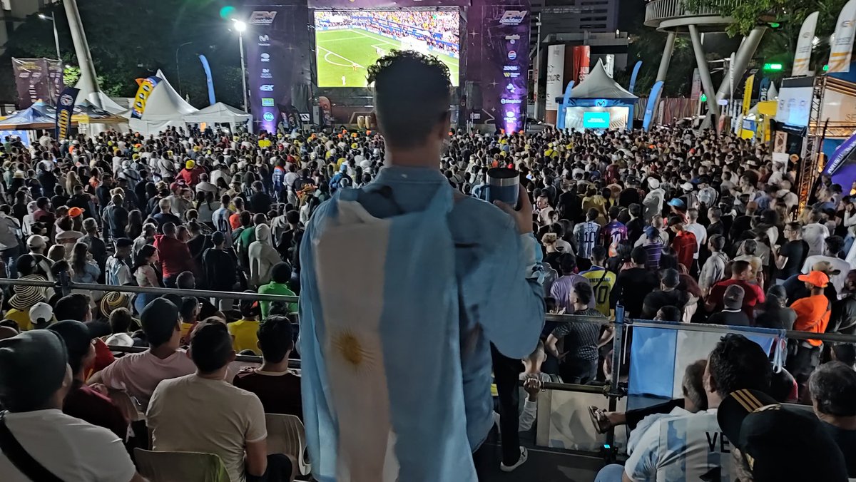 Gracias a la <a href="/AlcaldiaBaruta/">Alcaldía de Baruta</a> y a los venezolanos que acompañaron a nuestra albiceleste durante este largo camino, en este sentimiento que es para nosotros el fútbol.

🇦🇷🏆¡Vamos Argentina!🏆🇦🇷
