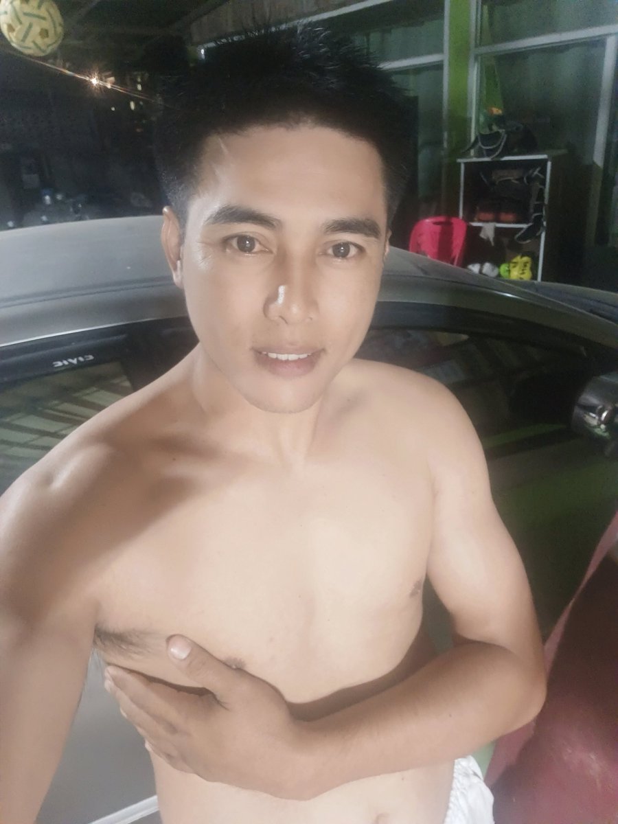 sxn_tn's tweet photo. ฝนก็มาตกตอนเราอยู่คนเดียวซะงั้น... https://t.co/Z27L98JMr2