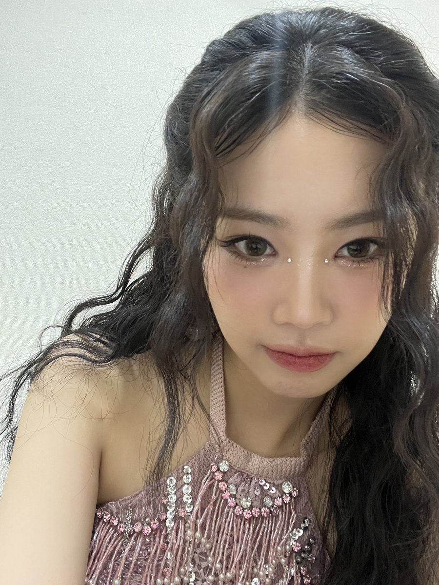 BRD_SOOJIN's tweet photo. [#수탱데이📸]
2024.07.15. Summer Daze in Tokyo🩷🤍

#수진 #SOOJIN #SummerDaze https://t.co/5dbuDsGXEM