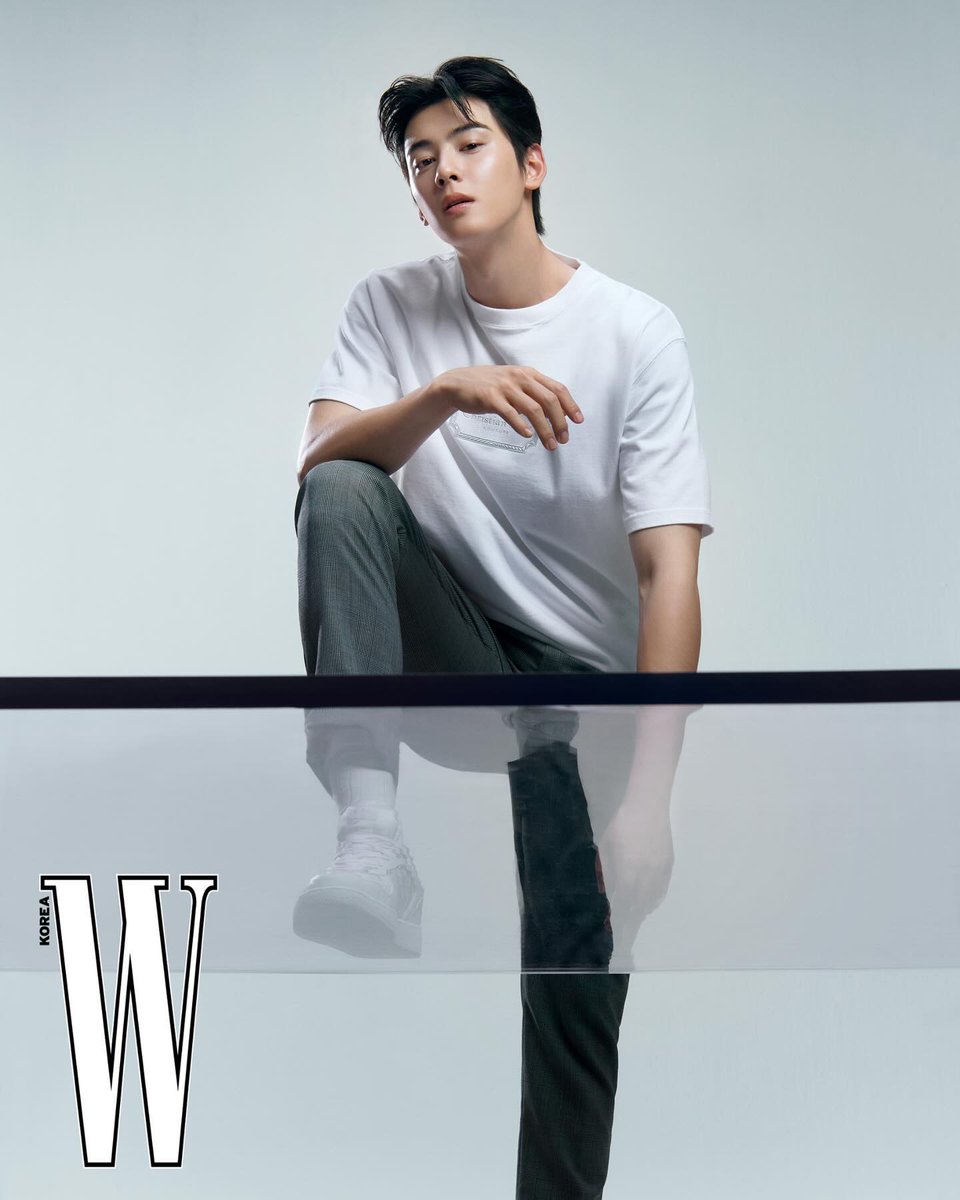 _storyc_'s tweet photo. W Korea 크리스챤 NEW 디올 르 밤 화보 #차은우 https://t.co/o6z4I6BOVY