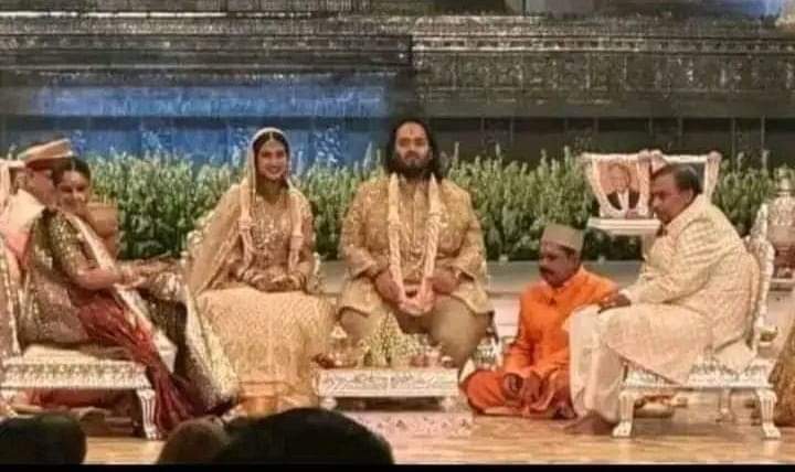 दान के मोह में फंस कर अपना आत्म सम्मान बेच रहा ब्राम्हण ! 
अब सेठ जी को संस्कार नहीं सिखाओगे ?
.
.

#फ़ोटो का श्रोत सोशल मीडिया
