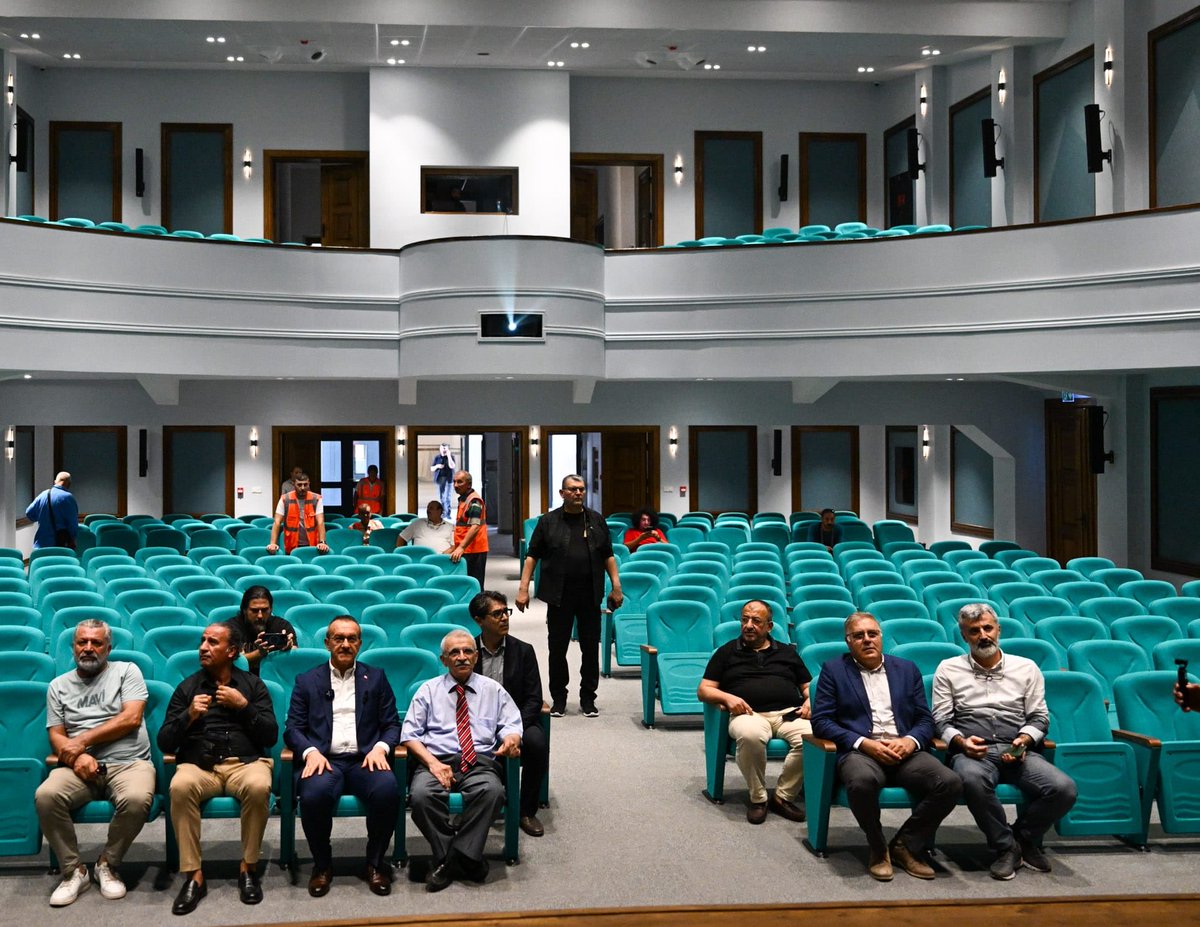 SeddarYavuz's tweet photo. Restorasyonunu tamamladığımız #HalkEvi Binasını kıymetli basın mensuplarımızla gezdik.
Katkı veren herkese teşekkür ederim. https://t.co/b5B08A0foY