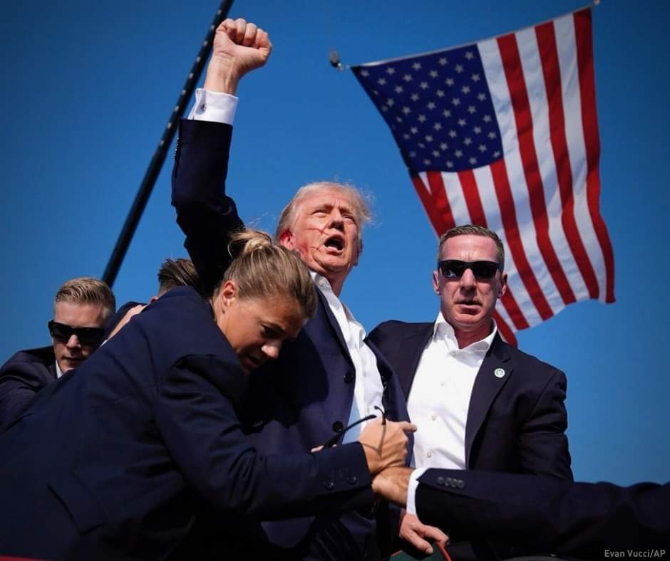 alcshorty's tweet photo. This is my President!  🇺🇸🇺🇸🇺🇸 God Bless and protect Him! https://t.co/BNWFDyU60A