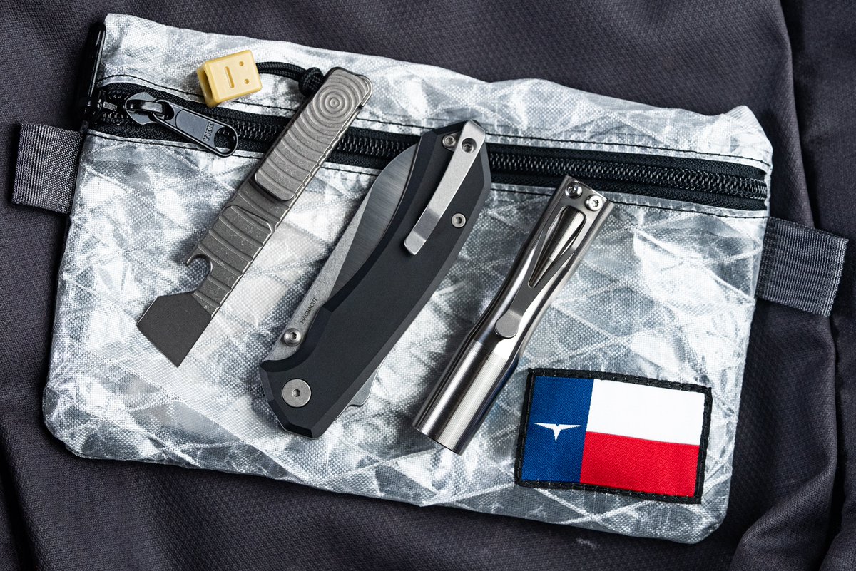 TactileKnifeCo's tweet photo. Starting the work week off with some great essentials. https://t.co/RAZ3N69277