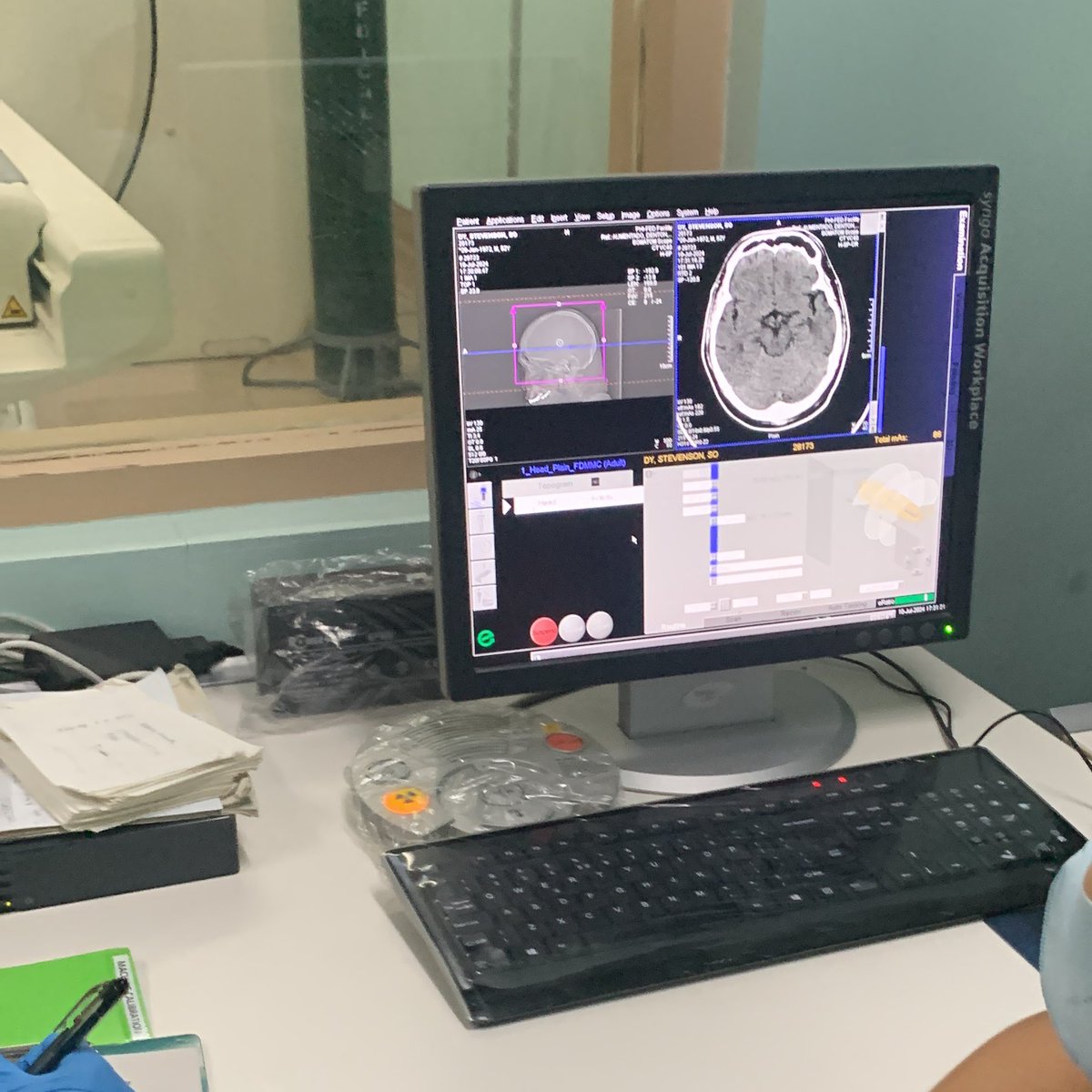 juliagomez__'s tweet photo. first week of internship finally done

✅ radiology
✅ pharmacy https://t.co/VfsTRCU7XK