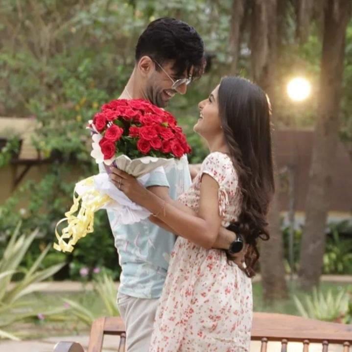 VishrutiCh's tweet photo. Happy 2 years to the mv that showcased KV & Deba’s unparalleled chemistry as Neel & Naina. Their emotive performances still evoke deep emotions and fond memories.
DEVIR MUBARAK HO TURNS 2
#MubarakHo #DeVir https://t.co/XSBA5qVmqn