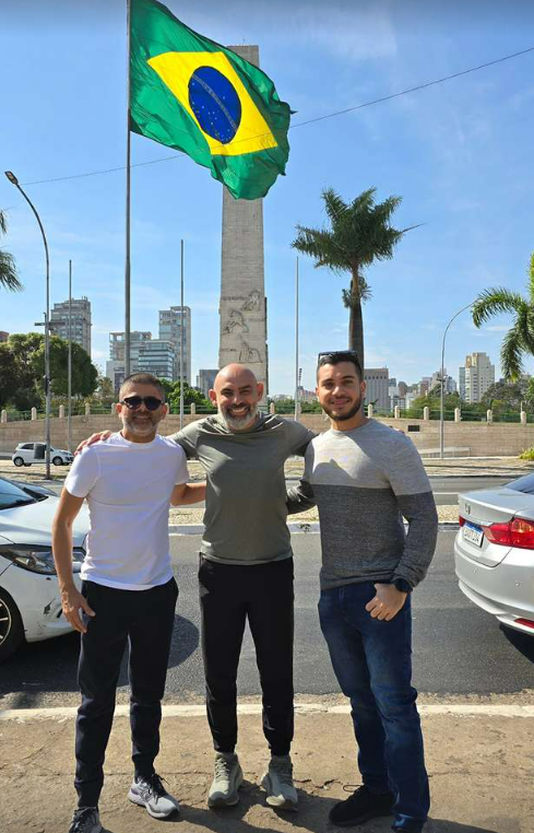 DaggaNasar's tweet image. ¡Feliz lunes Venezuela🇻🇪! 
Continuamos trabajando para ti. 

#CLXSamsung #CLXGroup #MultiMaxStore #NasarDagga #HermanosDagga #Venezuela