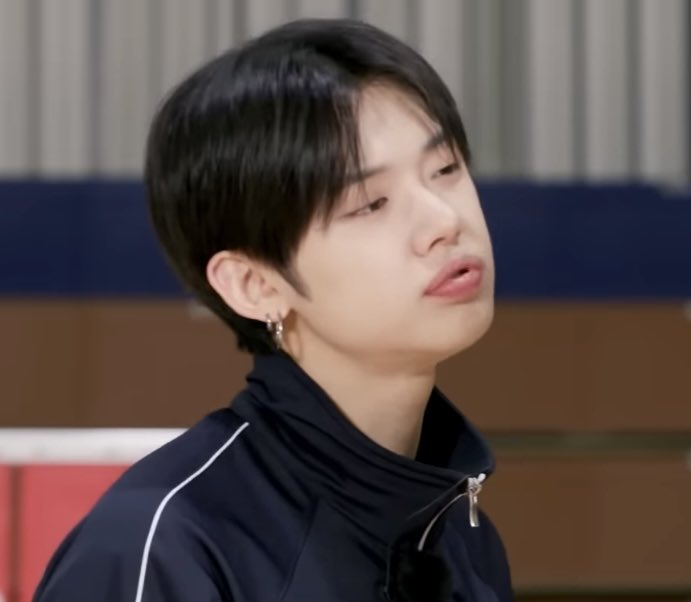 🍼uwu y쭌 우유🐾🏀 tweet media