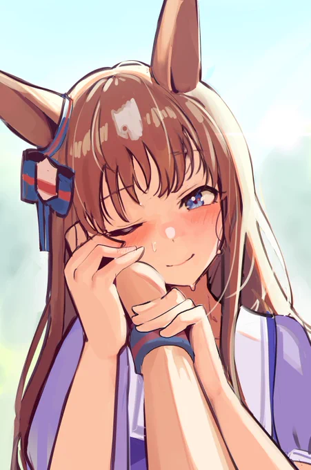 さいけグラスワンダー「暑い……でもトレーナーさんの手はちょっとひんやりしててきもちがいいですね」 