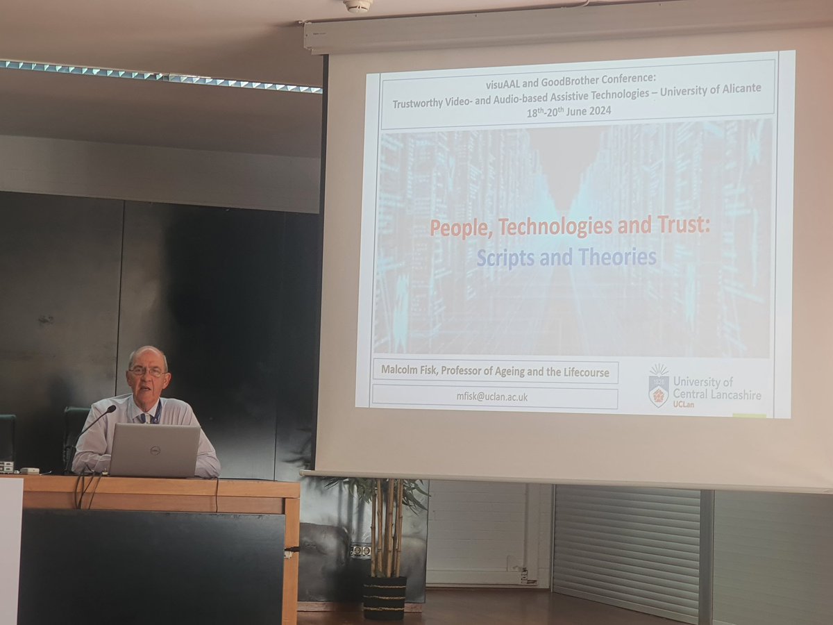 gul_tahaoglu's tweet photo. Moments from nice final meeting of @GoodBrotherCOST, @UA_Universidad https://t.co/MdAppW0sgb