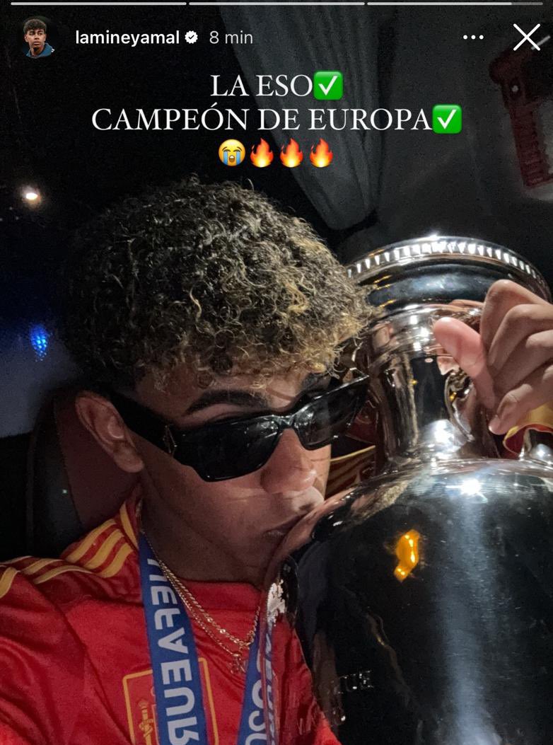 Esta historia de Lamine Yamal.
Y en 2026 le coincide el Mundial con la selectividad…