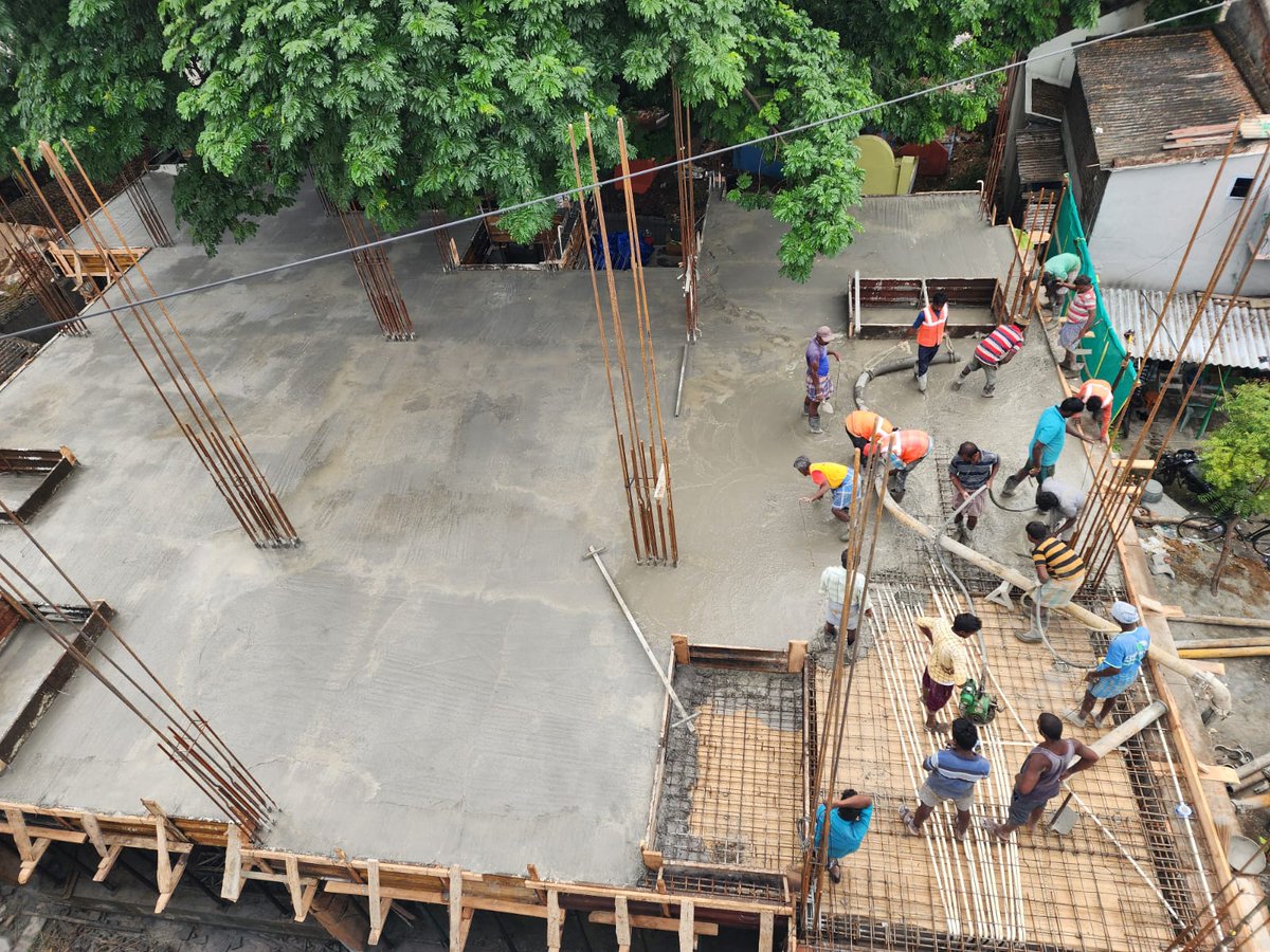 uyarconstruct's tweet photo. Successfully completed the first floor slab concrete at Salem. https://t.co/IxHw12x4im