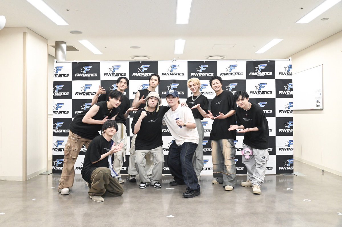 ⋰ FANTASTICS LIVE TOUR 2024 