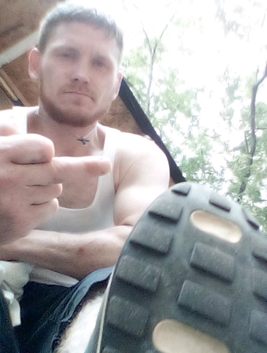 MasterJr92's tweet photo. Crawl on your knees beneath my feet where you belong you worthless foot cash pig https://t.co/k4L8ixC9vC