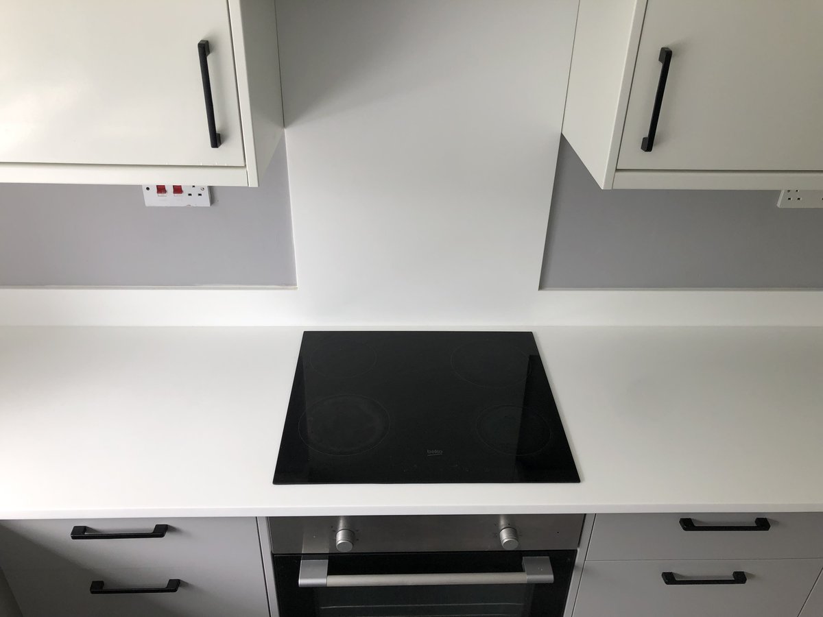 NO NEED TO CHANGE YOUR WHOLE KITCHEN CHANGING YOUR WORKTOPS GIVES YOUR KITCHEN A NEW UPDATED LOOK. CALL AND GET A QUOTE NOW!!!