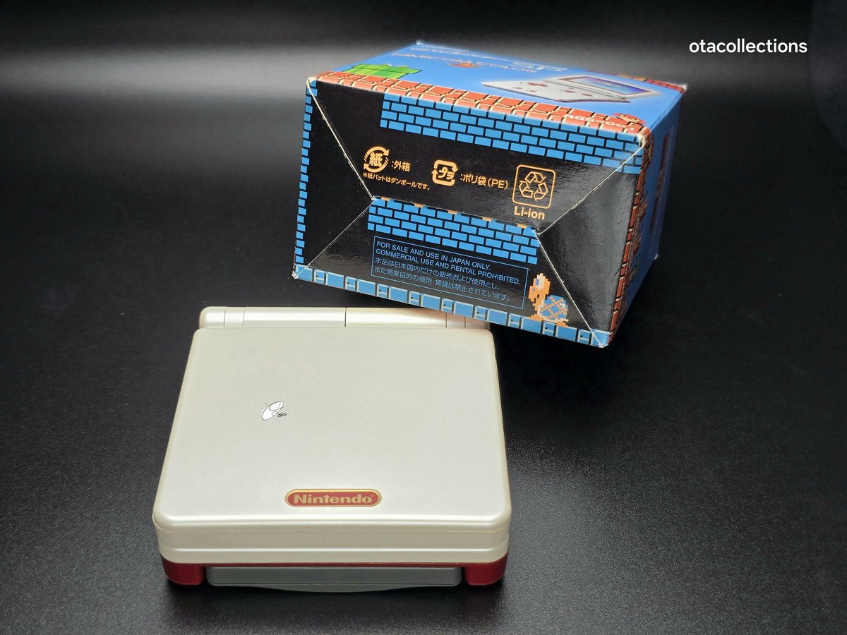 otacollections1's tweet photo. Very difficult effort scoring this, but happy to have it. More games to come soon.

#Nintendo #GameboyAdvanceSP #Famicom #Mario #SuperMario https://t.co/7fCOXWrxd7
