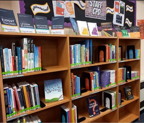 Ms Raven has been curating and re-categorising our staff CPD library. These books are available to all staff to help them develop their teaching strategies. Have a look at some of the books we have available! #TeamRushden #CPD