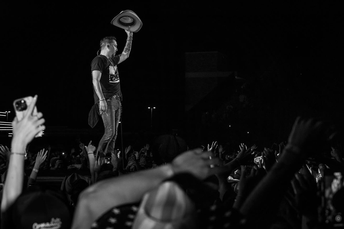 Jason Aldean (@jason_aldean) on Twitter photo Thanks to everyone who came out to the opening of The Highway Desperado Tour… Three SOLD OUT shows in New York and New Jersey is a hell of a way to kick it off! See yall next week for round 2🇺🇸
📷: <a href="/justinmrusek/">justin mrusek</a> Thanks to everyone who came out to the opening of The Highway Desperado Tour… Three SOLD OUT shows in New York and New Jersey is a hell of a way to kick it off! See yall next week for round 2🇺🇸
📷: <a href="/justinmrusek/">justin mrusek</a>