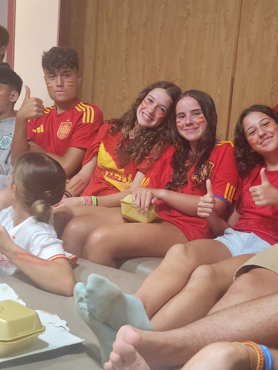 campusxuncas's tweet photo. Así vivimos la final de la #EURO2024 en el Campus Xuncas! https://t.co/oNxN0P2TmL