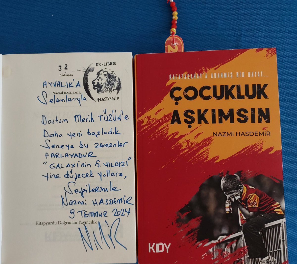 🦁 Ömer Kükner ve <a href="/mahalletakimi/">Nazmi Hasdemir</a> Nazmi Hasdemir ağabeylerim yazmış, bize de okumak kalmış 🙂 2025'te, 25. şampiyonluğumuzla birlikte, 3. kitabınızı da yazmanız ve okumamız umut ve dileğiyle, elinize, düzeltiyorum, klavyenize, emeğinize, 🦁 yüreğinize SAĞLIK 💛❤️
