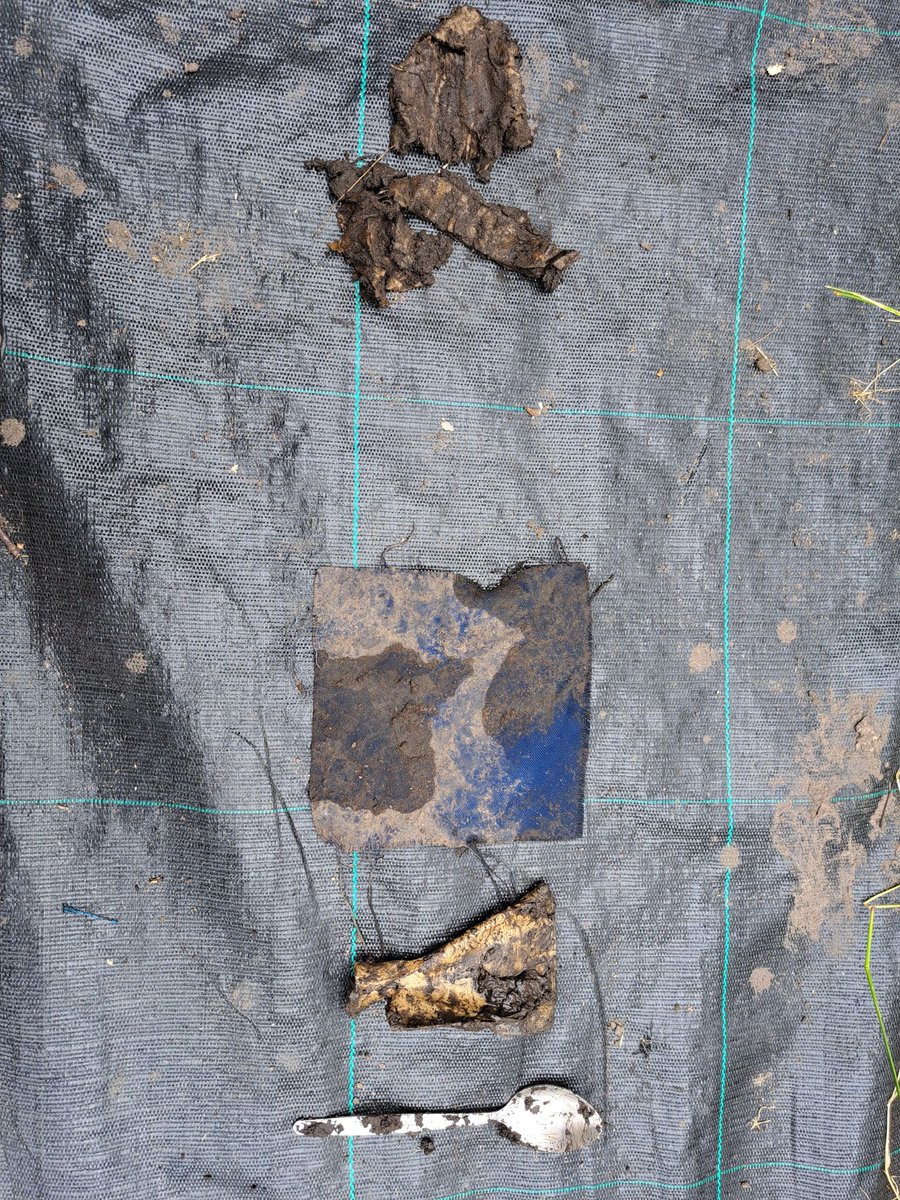 WHGSPrimary's tweet photo. #WHGS_YAC recently checked on their archaeological investigation about how different materials rot! We got some very interesting results - and one object completely decomposed! @YAC_CBA @archaeologyuk https://t.co/OyRGaPSjYV