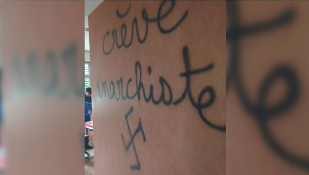 📣Time to show #solidarity!

In France, CGT premises at the Ariège Couserans Hospital were attacked.

Death threats, swastikas... couldn't stop us before, and they never will. We will keep standing up for workers' rights.

✊🏾We stand together with <a href="/CgtSanteSocial/">CGT Santé Action Sociale</a>.